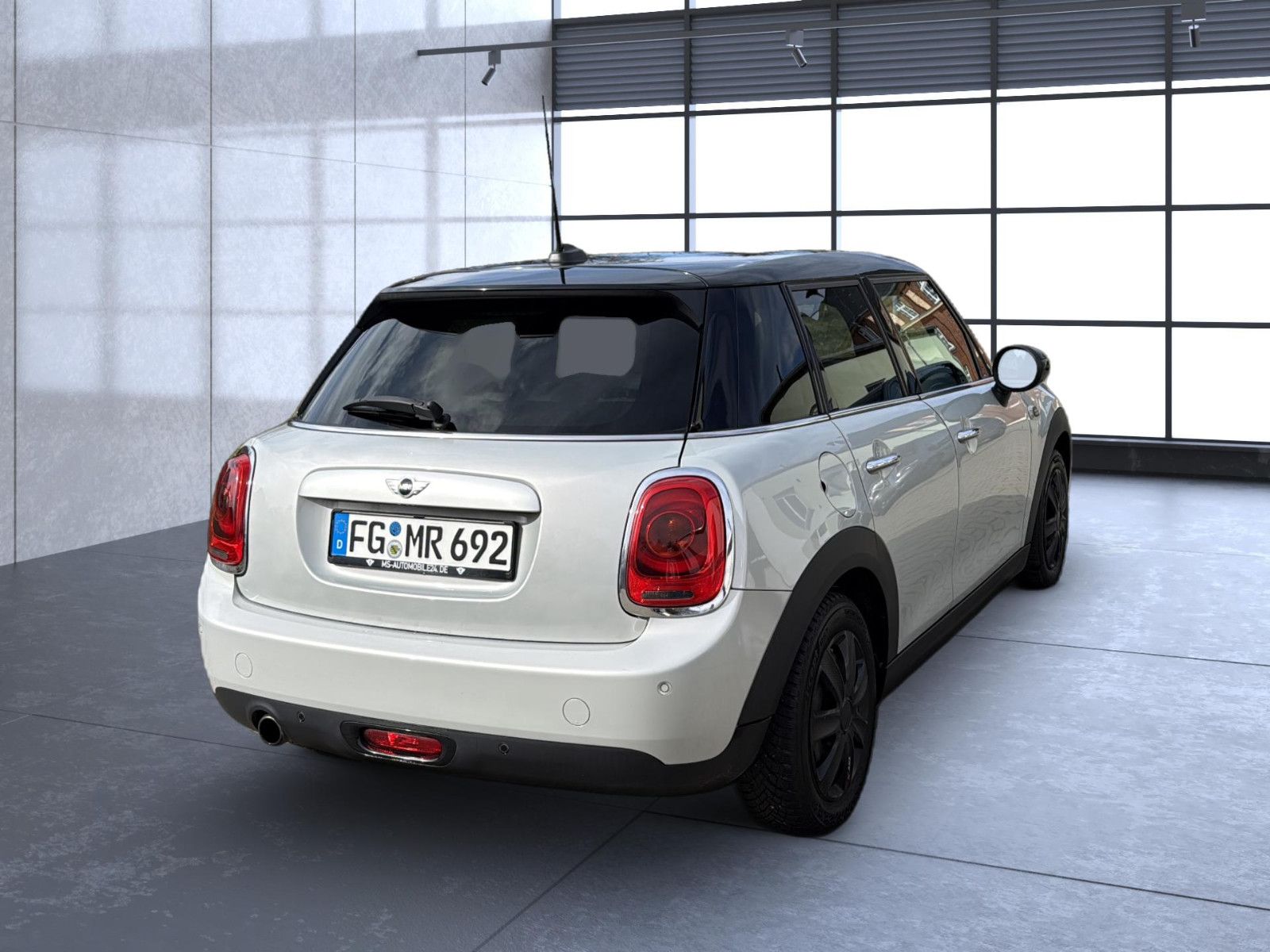 Fahrzeugabbildung MINI COOPER Mini 5-trg. Cooper/ unfallfrei top
