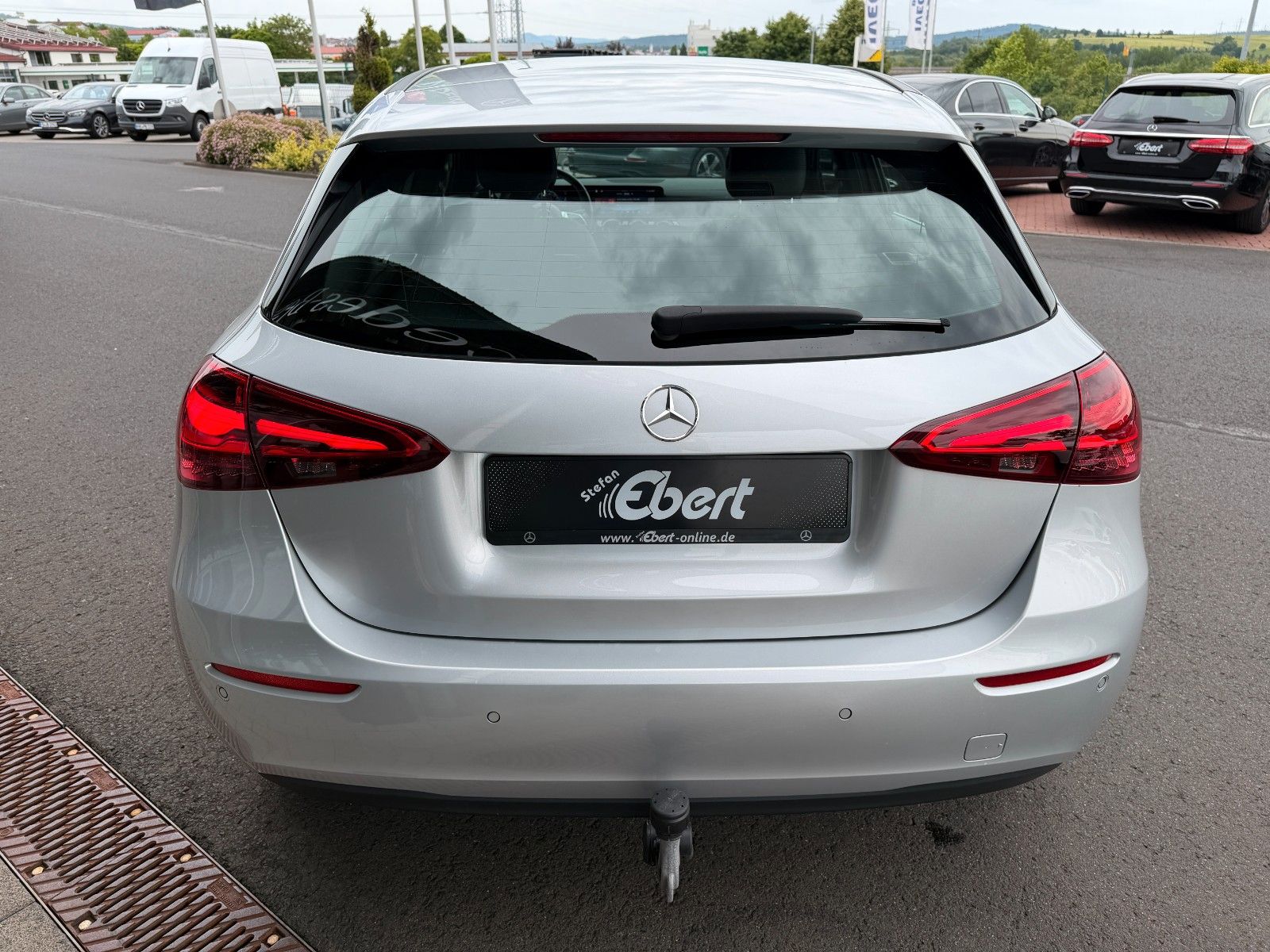 Fahrzeugabbildung Mercedes-Benz A 200 AHK+LED+Carplay+R-Kamera+SHZ+IHC