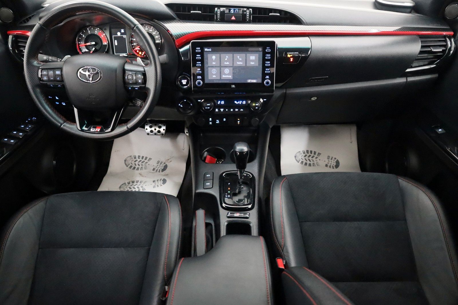 Fahrzeugabbildung Toyota Hilux 2.8 D-4D GR Sport,Alcant,.ACC,Rollo el,AHK