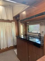LMC A654 Breezer *Rundsitzgruppe* - LMC Alkoven