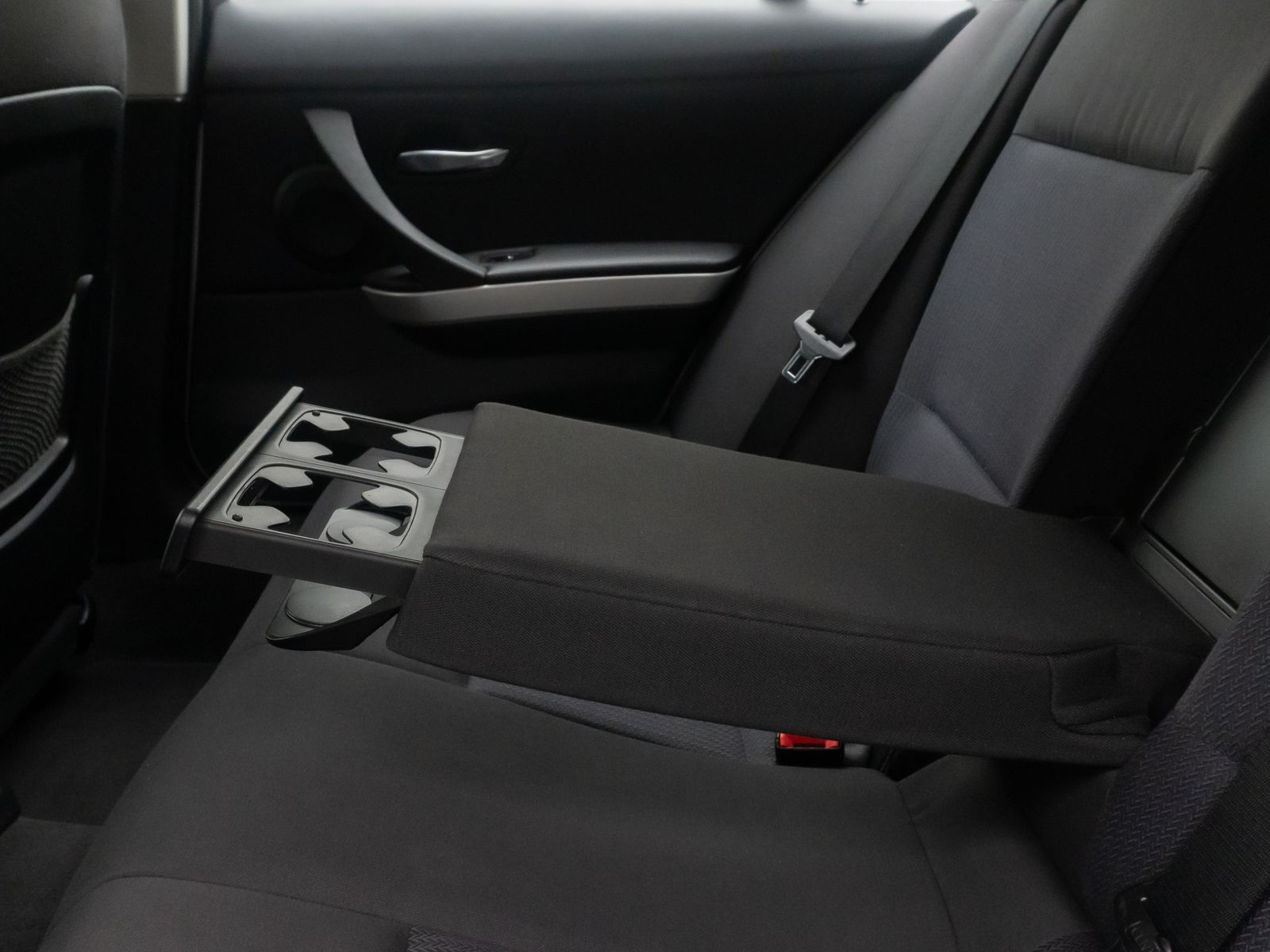 Fahrzeugabbildung BMW 320d Tempomat Xenon PDC NaviBusiness Standhzng