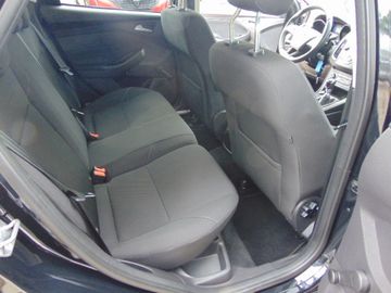 Bild 11 Ford Focus Lim. Trend