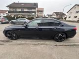 BMW 750i - - schwarze BMW 750