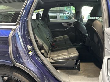 Audi Q7 - 12