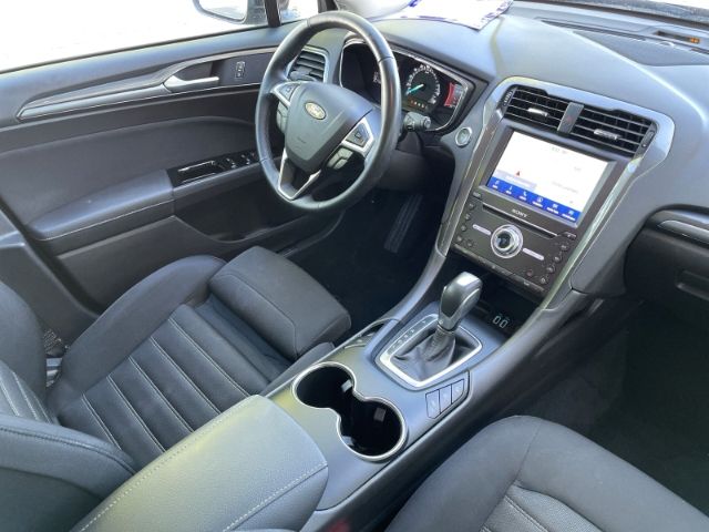 Fahrzeugabbildung Ford Mondeo 2.0 Hybrid, Titanium Autom. Navi, AHK, Rü