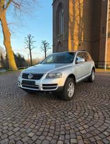 Volkswagen Touareg 3.0 V6 TDI Tüv neu !  - Volkswagen Touareg aus 2005: V6