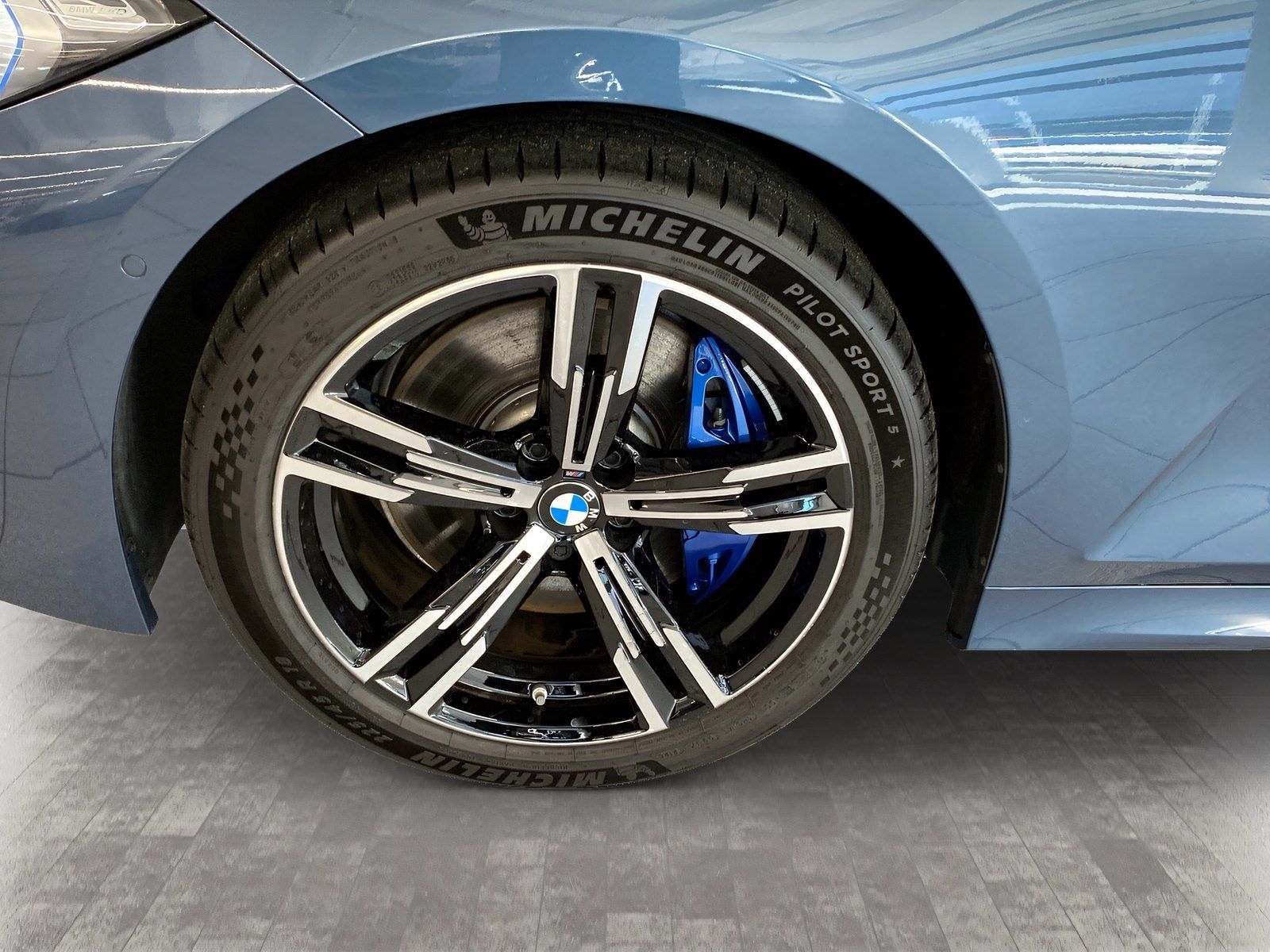 BMW 320 - Bild 9