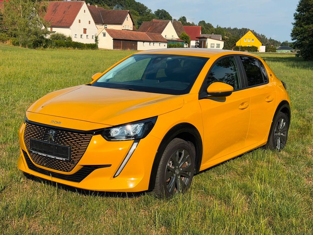 Image of Peugeot e-208