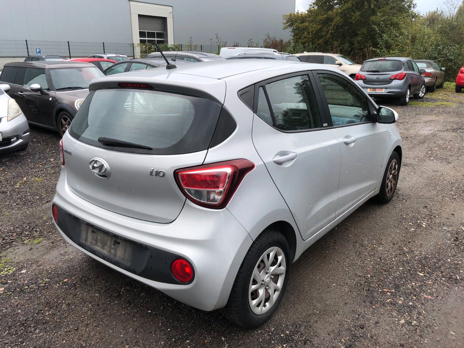 Fahrzeugabbildung Hyundai i10 Trend