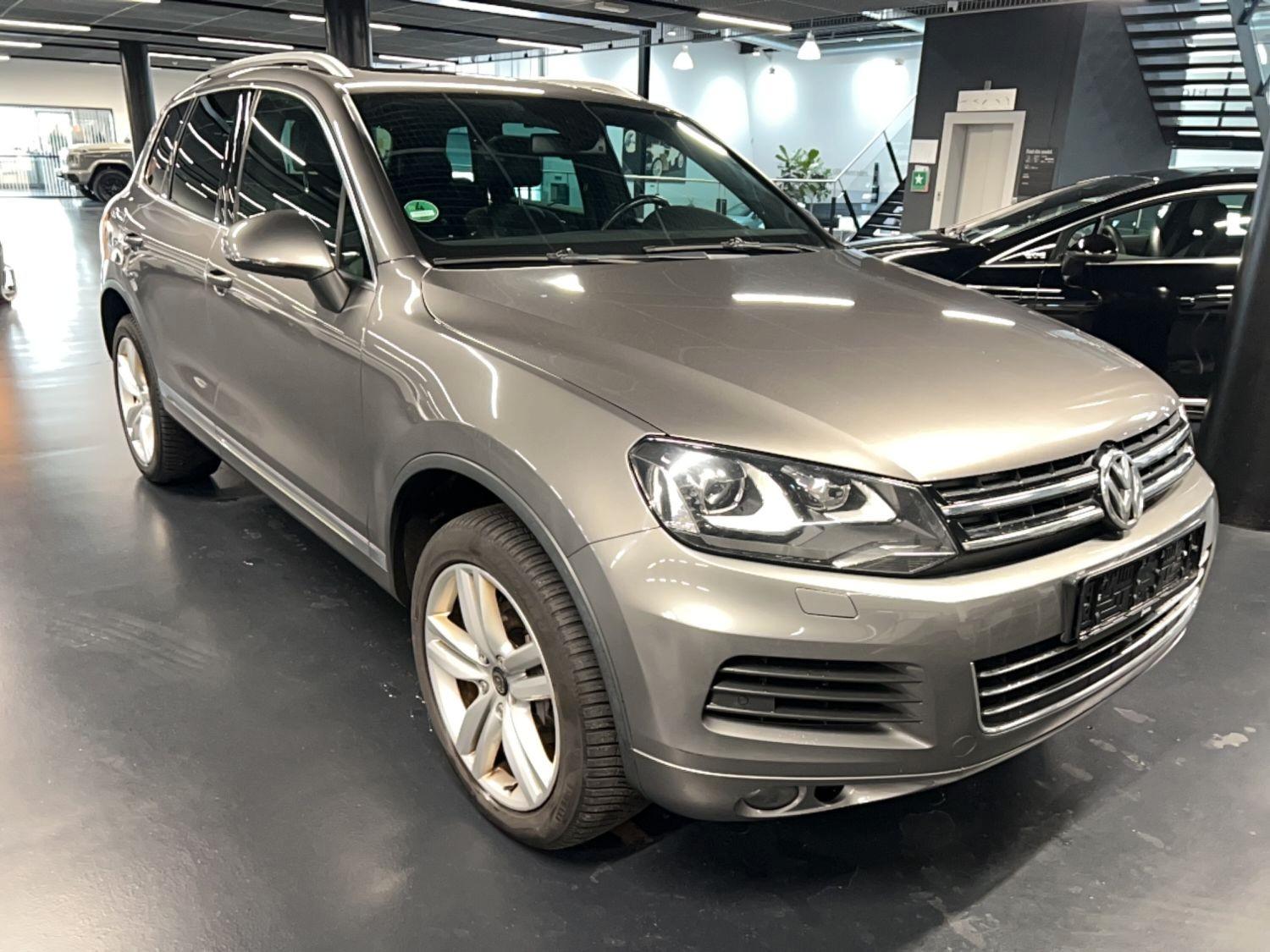 Volkswagen Touareg 3.0 V6 TDI 245 PS 8G*PANO*ACC*LUFT*360 *
