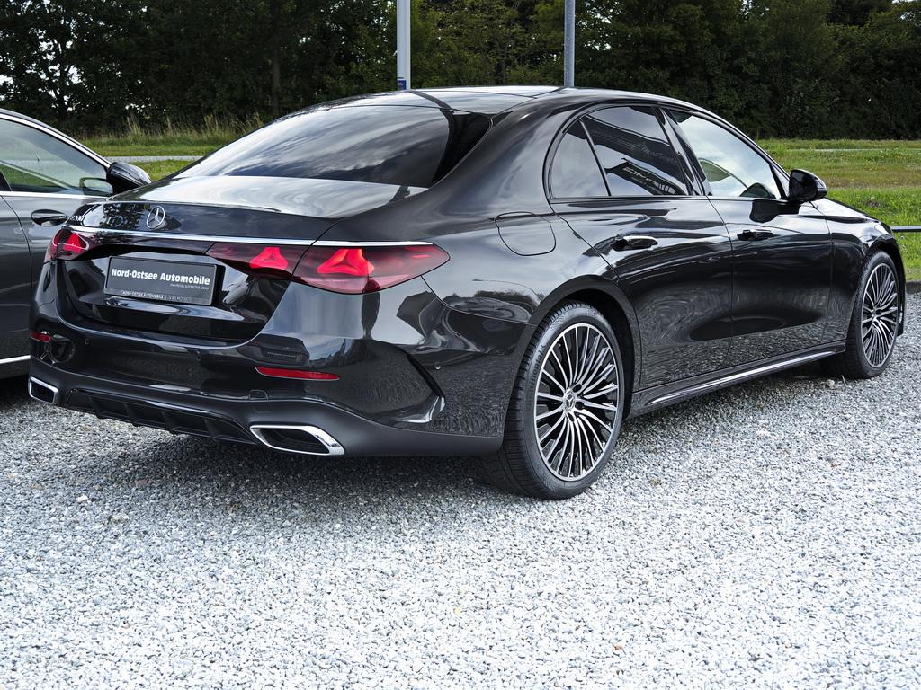 Mercedes-Benz E 200 AMG NIGHT SHZ DISTRONIC PONORAMA 360°