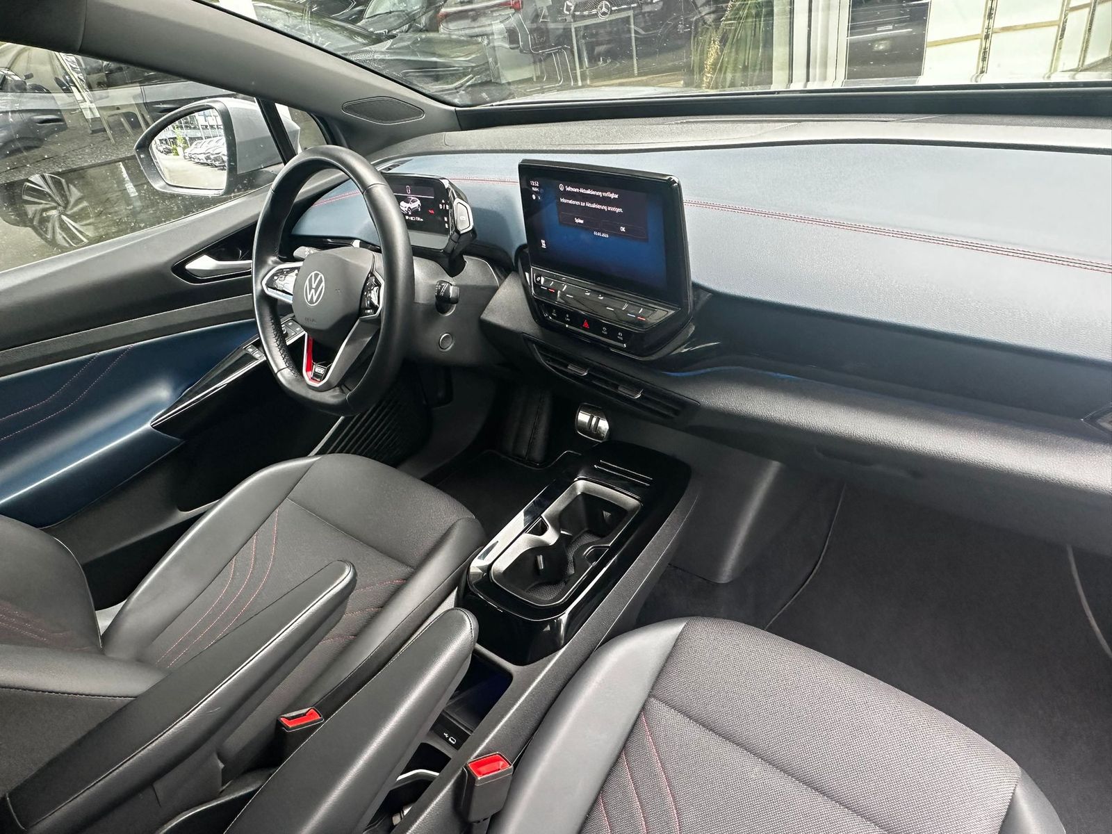 Fahrzeugabbildung Volkswagen ID.4 GTX 82kWh 4M VIRTU+NAVI+MATRIX+SHZ+PDC+21"