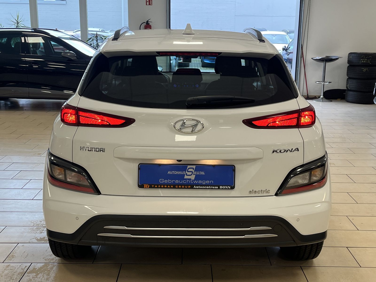 Hyundai Kona Select Elektro*PDC*R-Cam*CarPlay*W-Paket*1H imagem 3