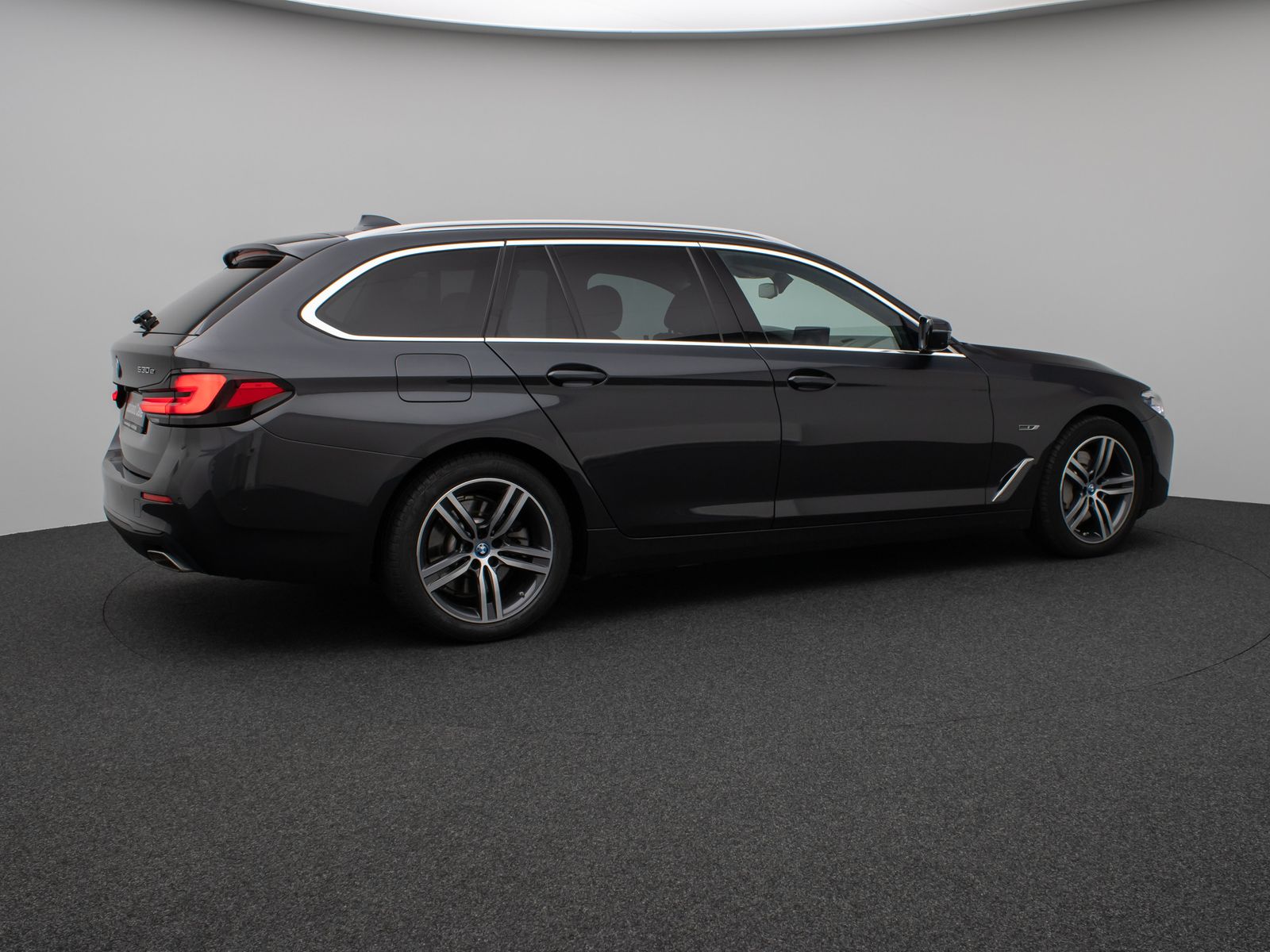 Fahrzeugabbildung BMW 530e xD Alarm DAB 360°Panorama H/K 4Klima Sport
