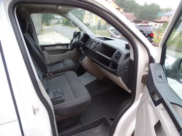 Volkswagen T6 Transporter - 12