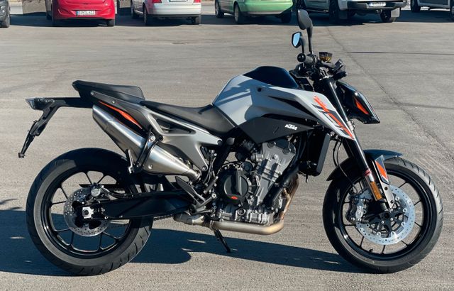 KTM 790 Duke 2024 A2 mögl. 4J Garantie beide Farben