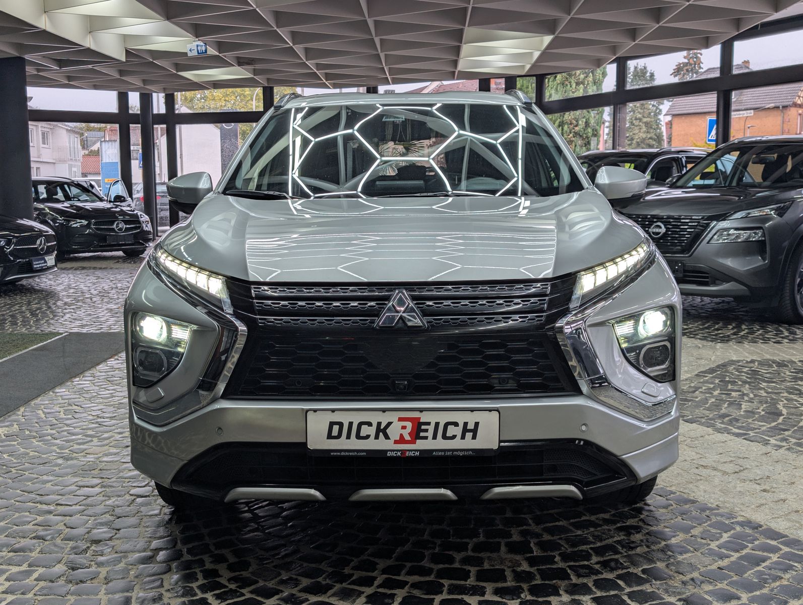 Mitsubishi Eclipse Cross 4WD PHEV Plus Select Hybrid 360° imagem 3