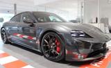 Porsche Taycan GTS - Porsche Taycan mit Schiebedach