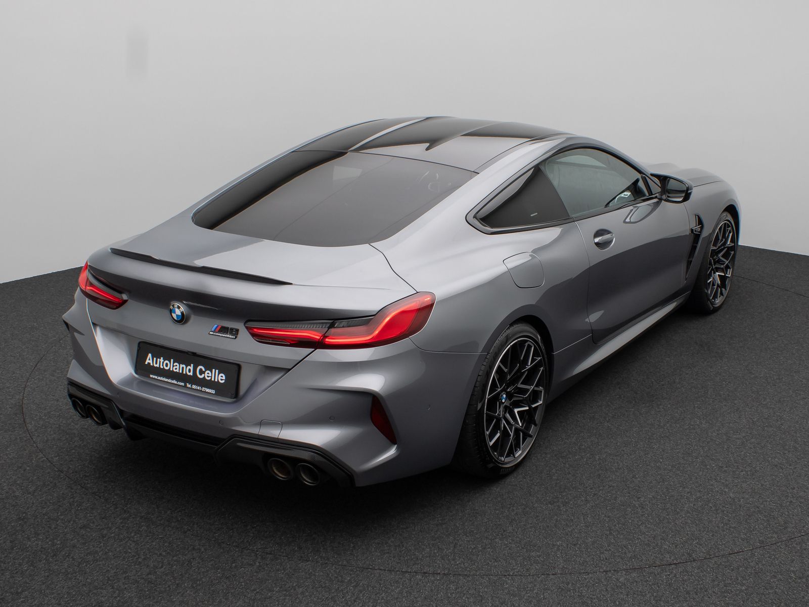 Fahrzeugabbildung BMW M8 Competition xD Coupé 360°Laser SoftCl DispKey