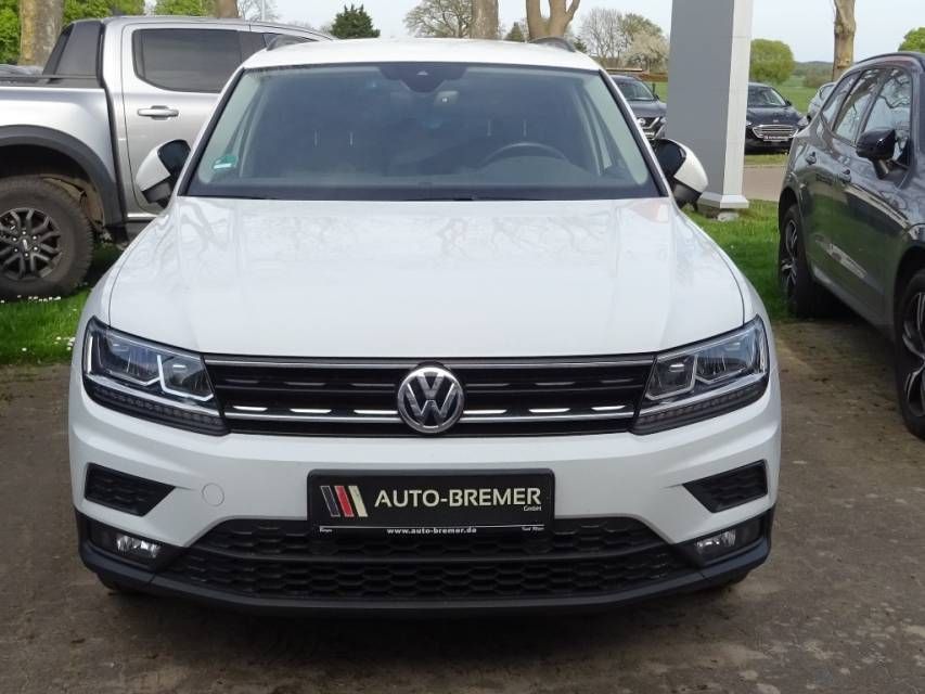 Fahrzeugabbildung Volkswagen Tiguan 1,4 TSI DSG  Comfortline  AHK