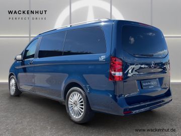Mercedes V 220 - 3