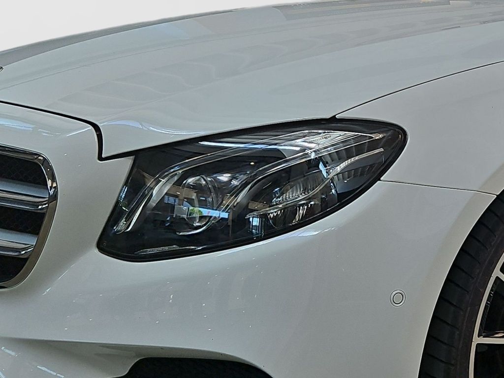Fahrzeugabbildung Mercedes-Benz E 200 T AMG AHK Totwi. Multibeam Burm. Sport KAM