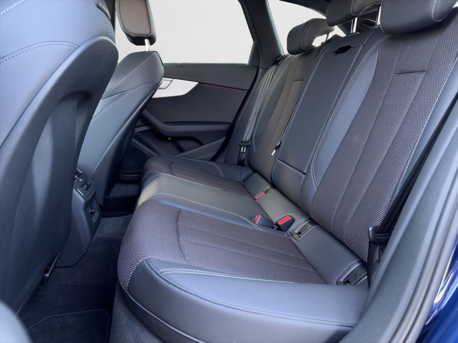 Audi A4 - Bild 14