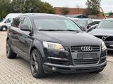 Audi Q7 3.0 TDI quattro S-LINE PLUS LEDER PANO BOSE - Audi Q7 aus 2007: Line