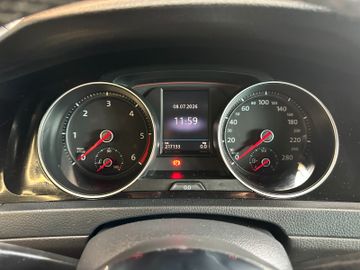 MYAUTOCENTER – Gebraucht- und Jahreswagen mit Werkstattservice in Pfaffenhofen Volkswagen Golf *ACC*PDC*NAVI*2-Zonen*LED*SPORT*