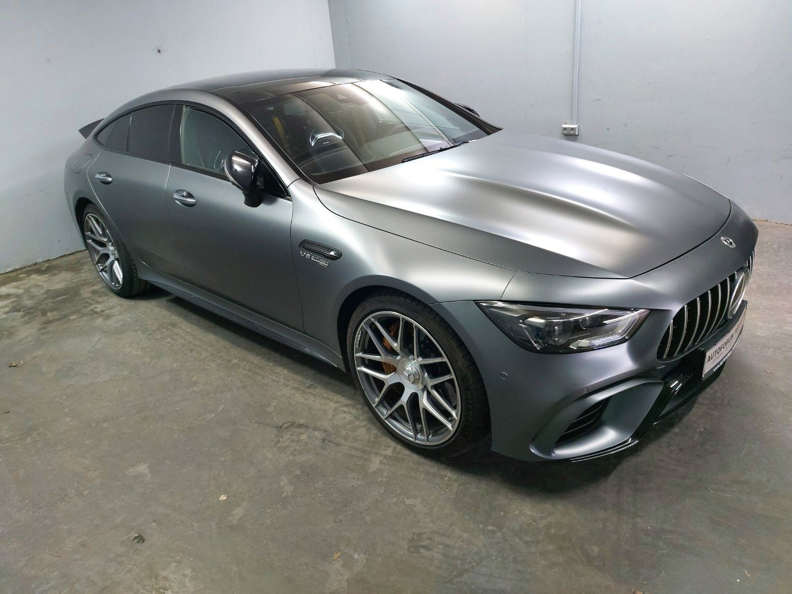 Fahrzeugabbildung Mercedes-Benz GT 63 S 4M+ *KERAMIK*CARBON*PANORAMA*VOLL*