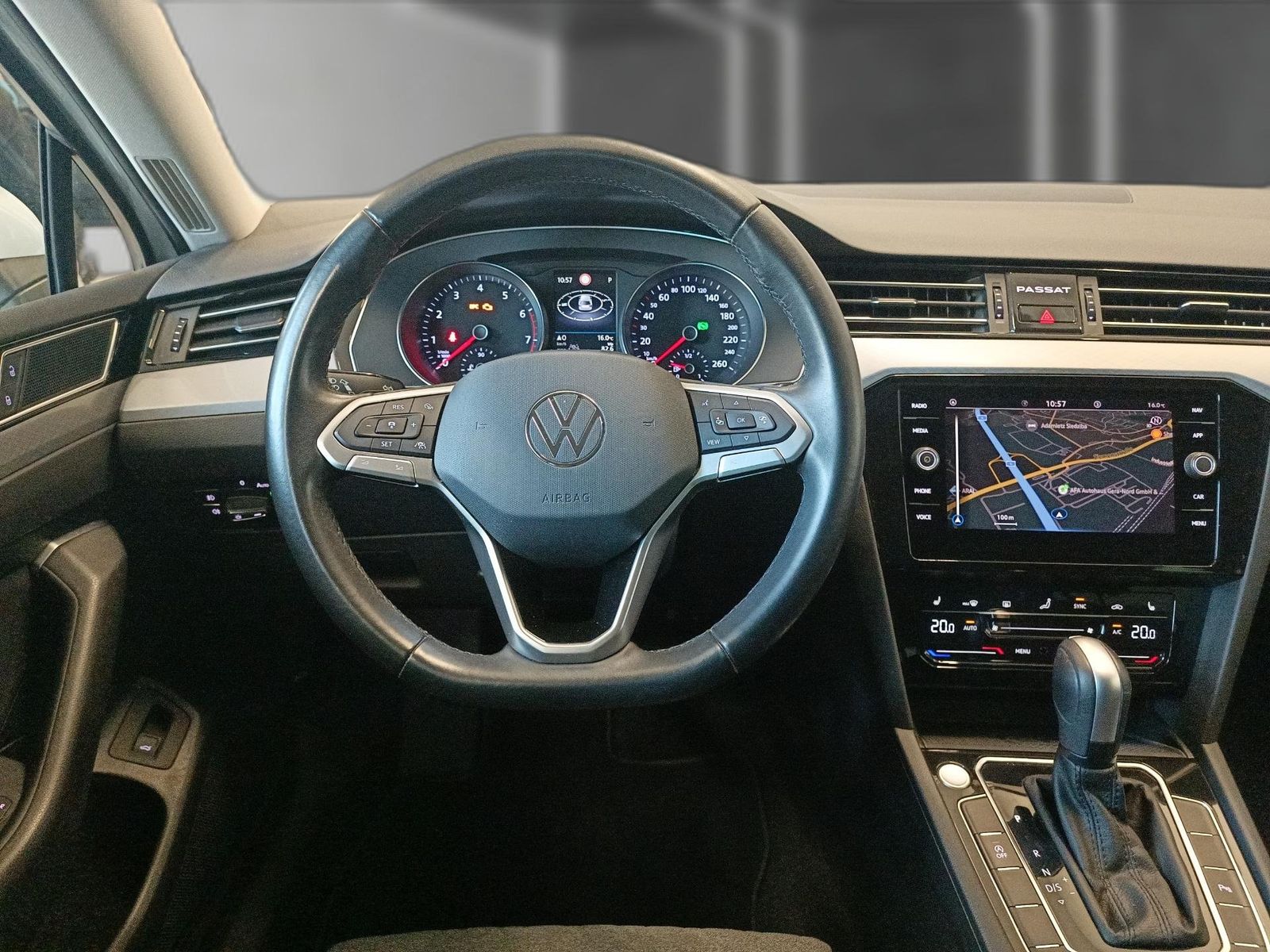 Volkswagen Passat - Bild 11