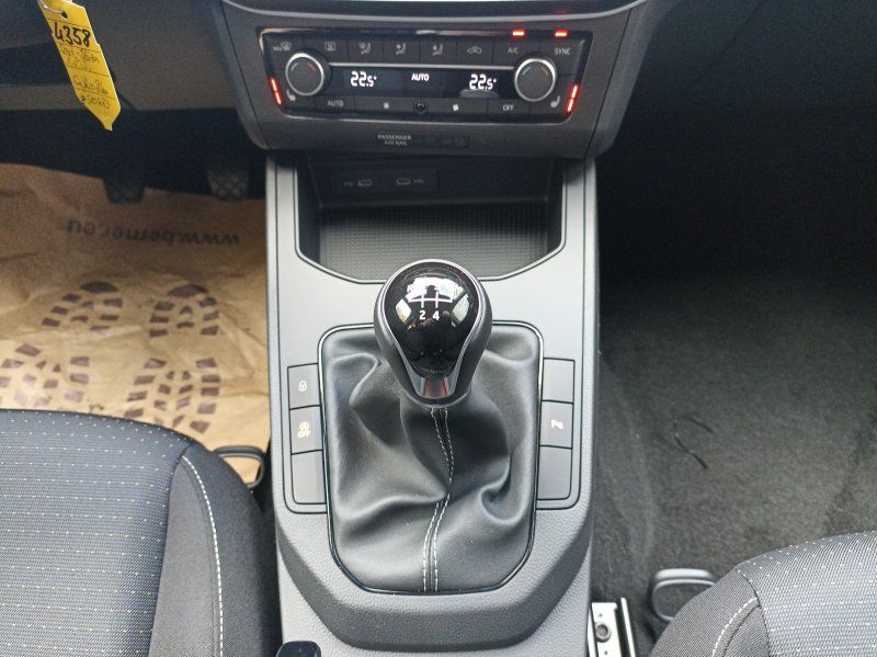 Fahrzeugansicht 12 Fahrzeugabbildung SEAT Ibiza 1.0 TSI Style