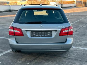 Mercedes E 200 - 6