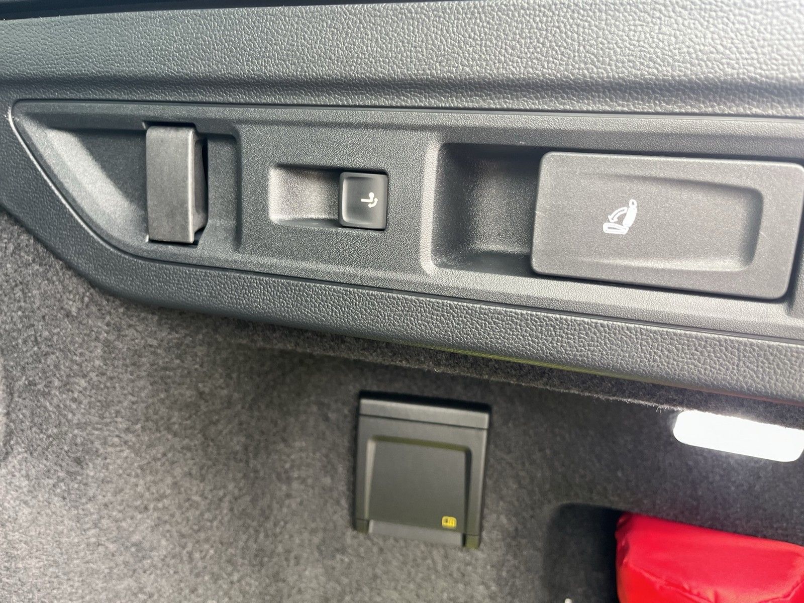 Volkswagen Passat Variant e-Hybrid R-Line VOLL: 83K ASG foto 5