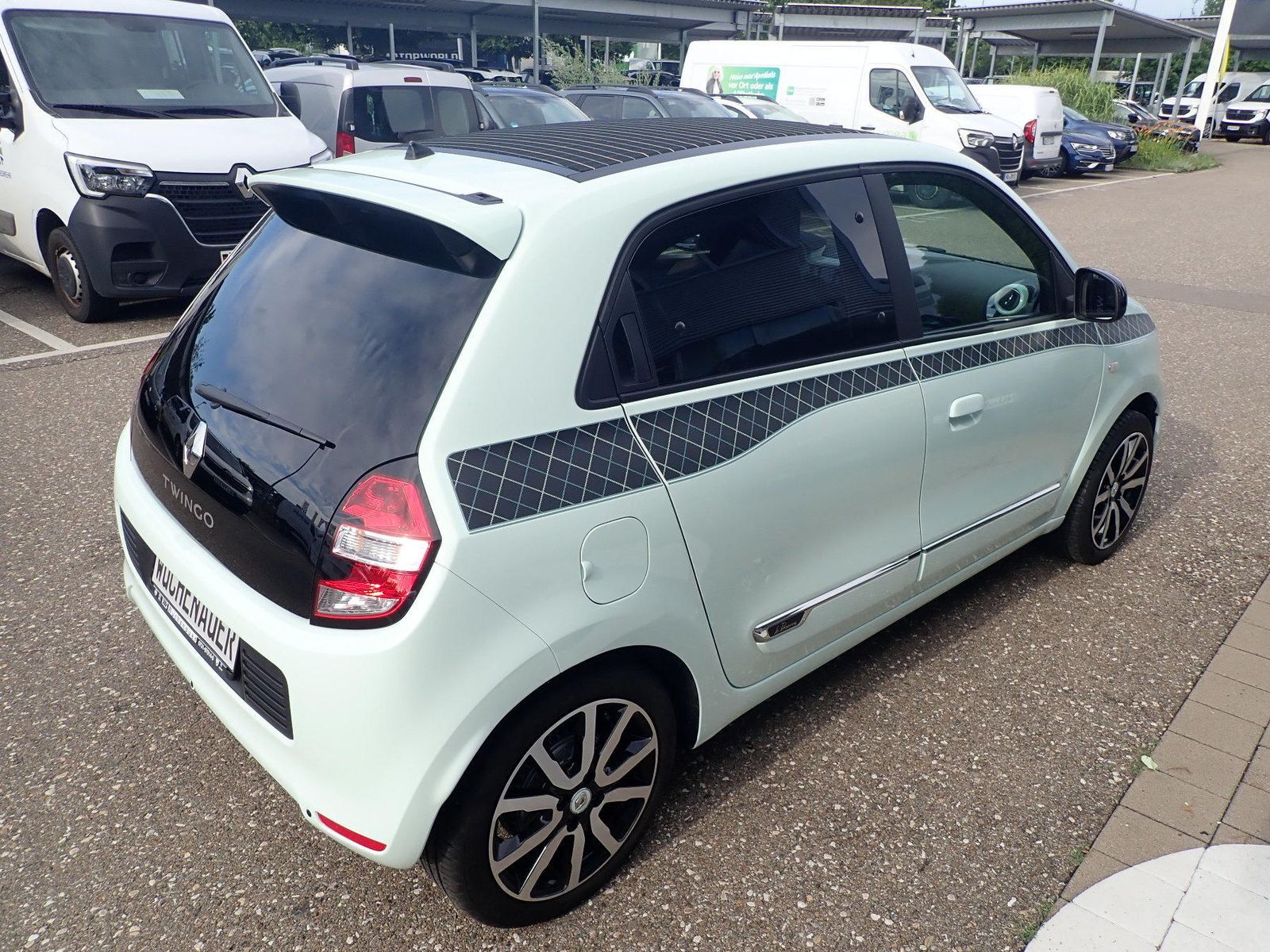 Fahrzeugabbildung Renault Twingo La Parisienne TCe 90 EDC