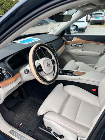 XC 90 XC90 Momentum Pro AWD