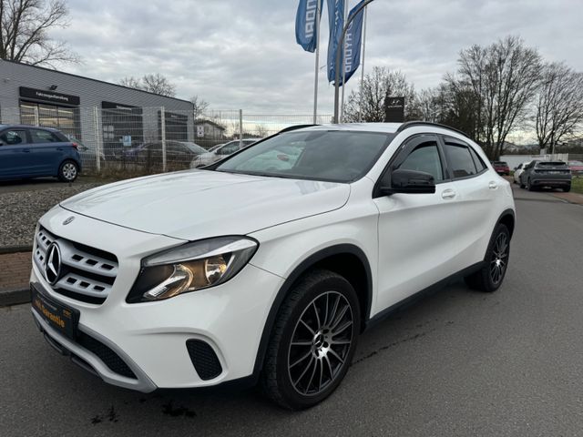 Mercedes-Benz GLA 200 2.HD/AUTOMATIK/NAVI/ALU/R.KAM/TÜV-NEUE!!