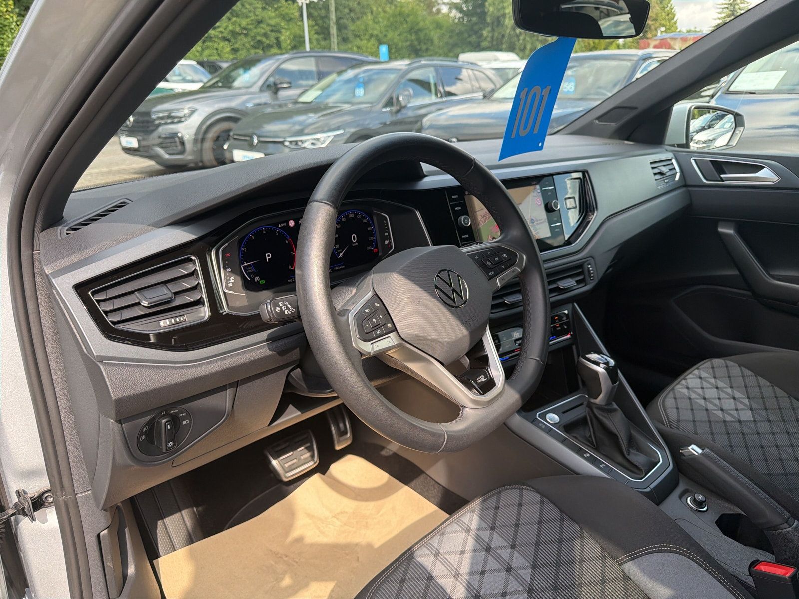 Polo R-Line TSi DSG Navi Matrix Kamera