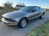 Ford Mustang 4.0, TÜV Neu, 1.Hand - Ford Mustang mit Benzin-Antrieb: Coupé, Leder, Euro4, 4.0