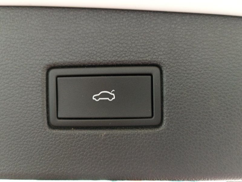 Fahrzeugansicht 19 Fahrzeugabbildung Volkswagen Tiguan 2.0 TDI R-Line DSG ACC+MATRIX-LED+NAVI+K