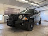 Jeep Compass Limited 2.0 CRD Leder Navi AHK Temp Shz - Jeep Compass: Crd