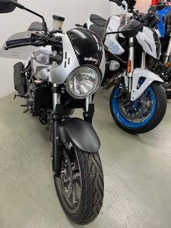 Suzuki SV 650 X - Schönheit - Vorführer - 48 PS