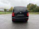 Volkswagen Touran United - Volkswagen Touran aus 2009: United