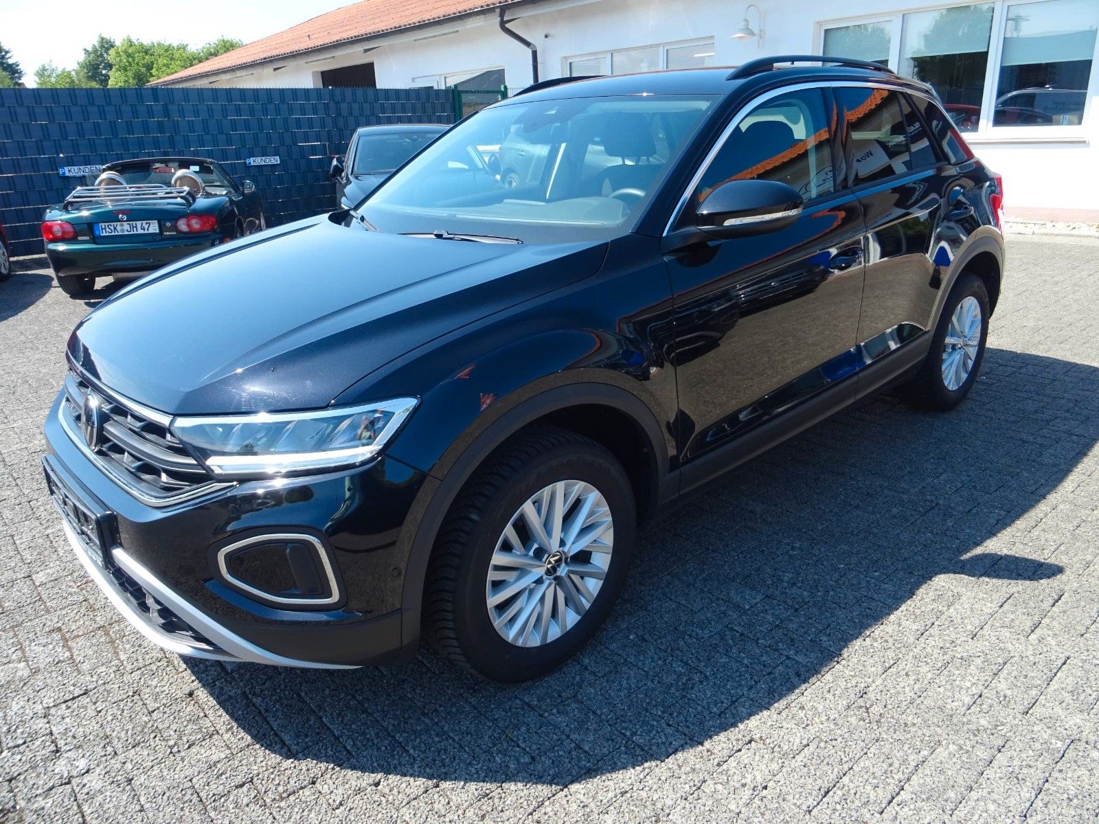 Volkswagen T-Roc 1.0 TSI Life Virt Led Navi/App PDC SHZ