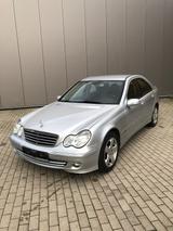 Mercedes-Benz C 220 CDI ELEGANCE/Automatik/Klima - gebrauchte Mercedes-Benz C 220 aus dem Jahr 2005