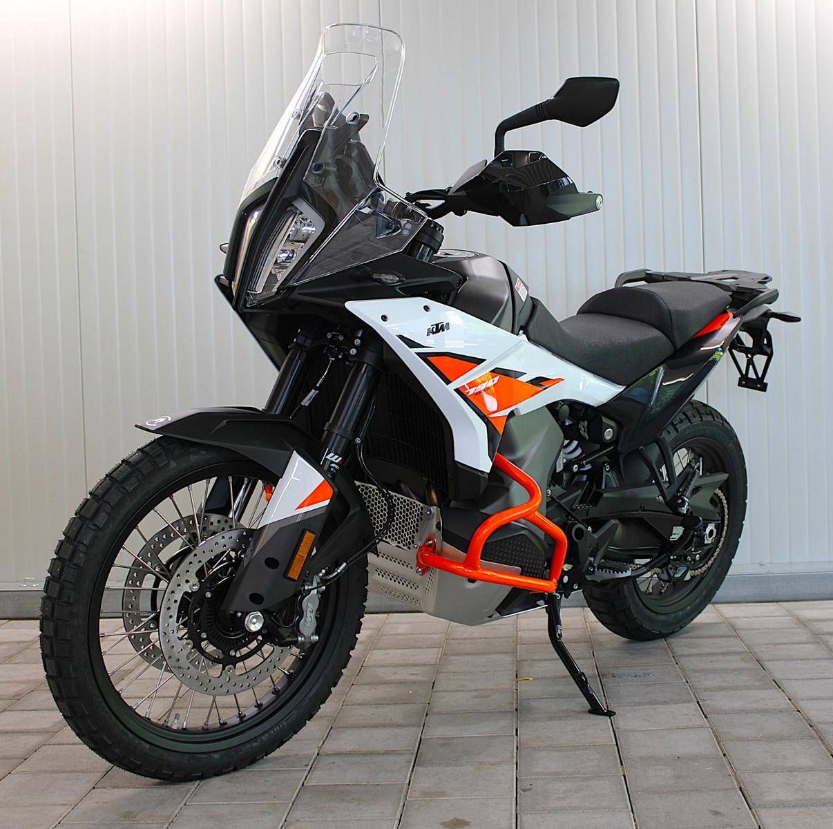 KTM 790 Adventure 2026 mit Tech Pack und Zubehör