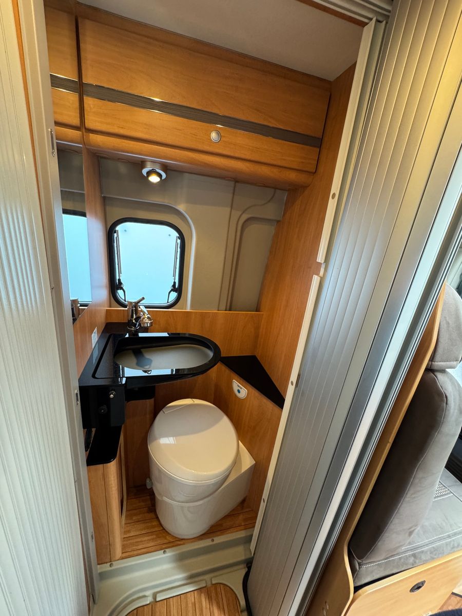 Fahrzeugabbildung Pössl 540 ROADCAMP R NAVI KAMERA RAUMBAD 1.HAND