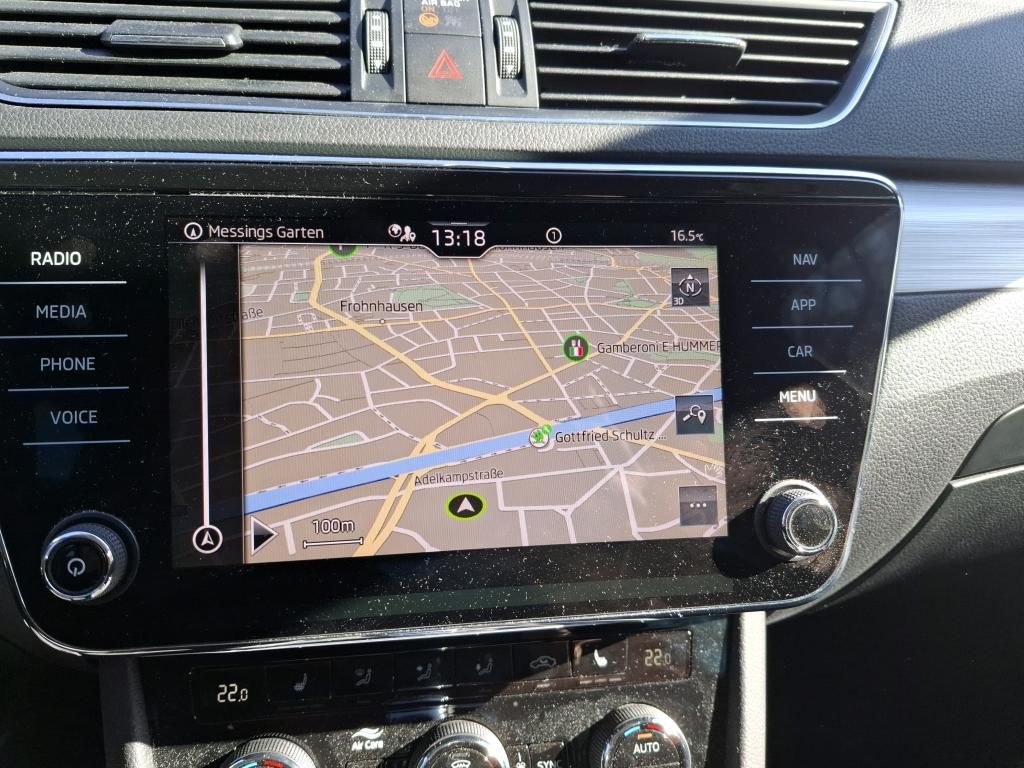 Fahrzeugabbildung SKODA Superb Combi TDI Ambition DSG LED AHK Navi VC AC