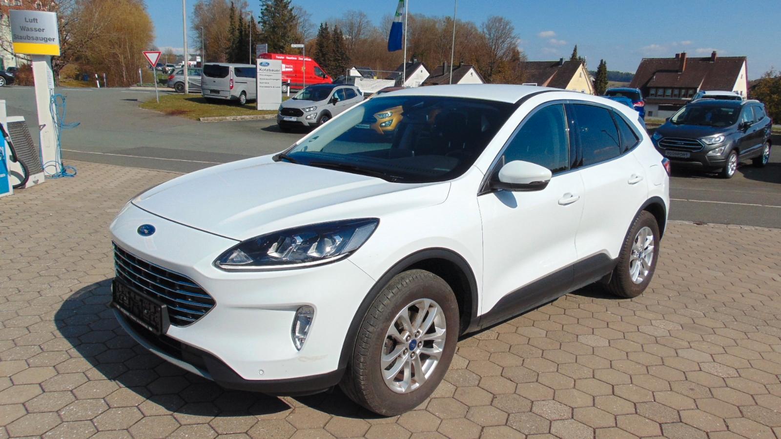 Ford Kuga Titanium DAB PDC LED ALU GARANTIE +++