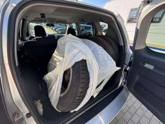 Fahrzeugabbildung Toyota RAV 4 2.0 4x2 Sol AHK SCHECKHEFTGEPFLEGT